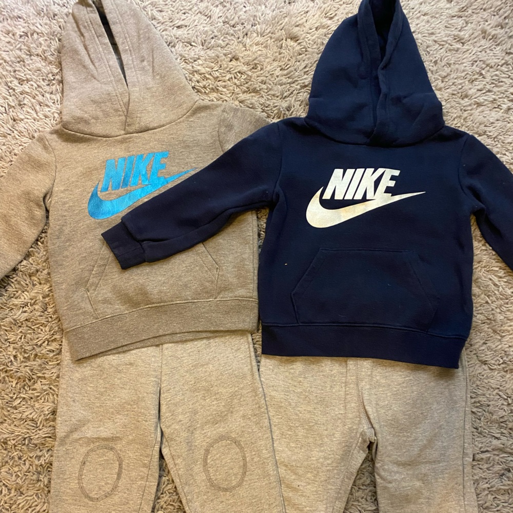 Lot of 2 Nike Boys Jogger Sets 2 Hoodies with  2 Pants//Sweats Grey Blue